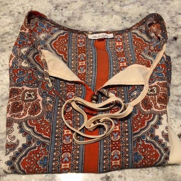 Rose & Rhyme Tops - Beautiful sleeveless plus size top